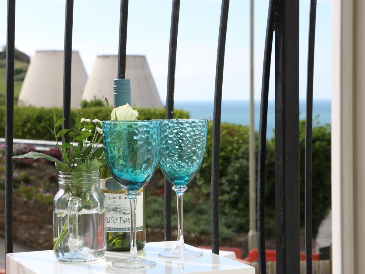 10 Cove View Apartment Ilfracombe Bagian luar foto