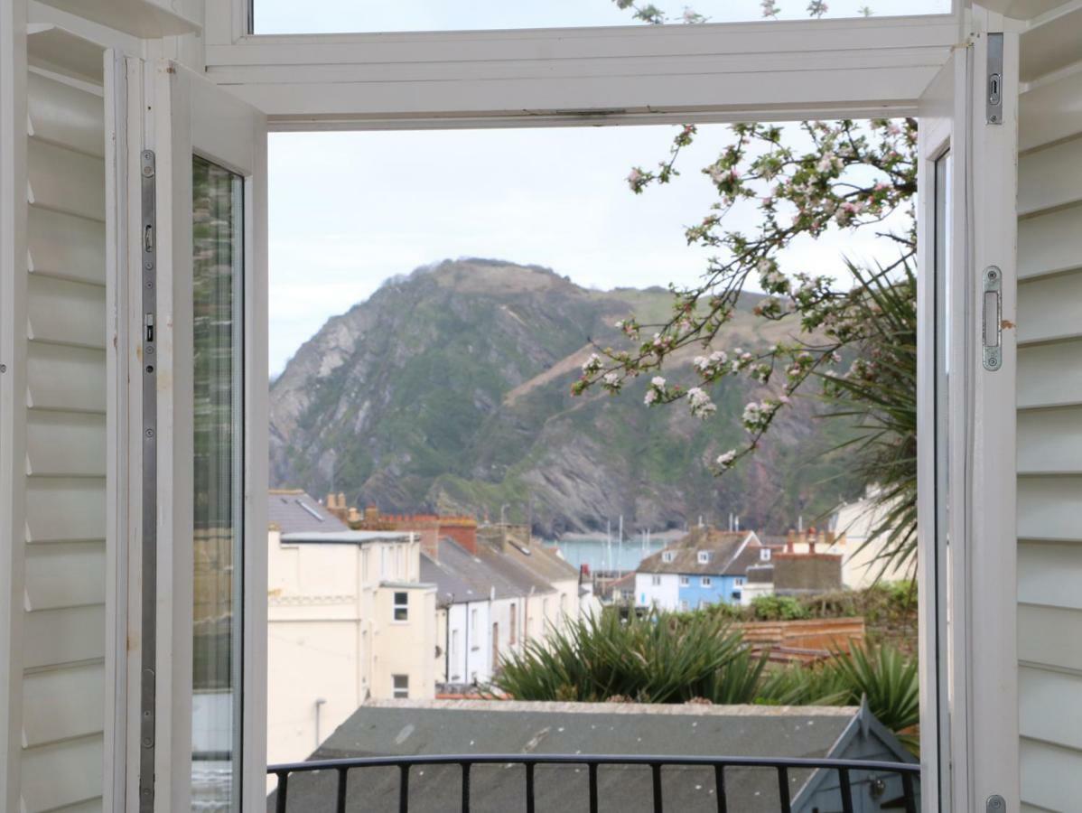 10 Cove View Apartment Ilfracombe Bagian luar foto
